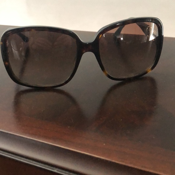 Gucci sunglasses!! Tortoise with crystal- like new - Picture 2 of 5